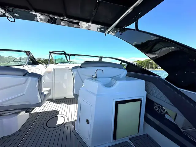 Cruisers Yachts 338