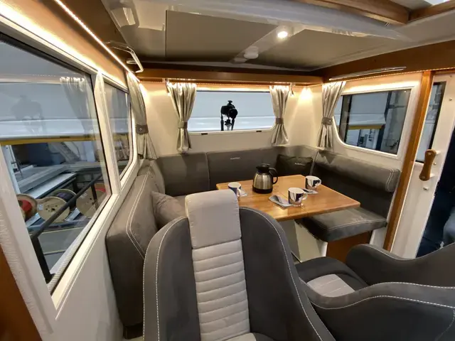 Sargo 28 Explorer