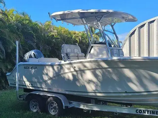 Sea Fox Boats Commander 228