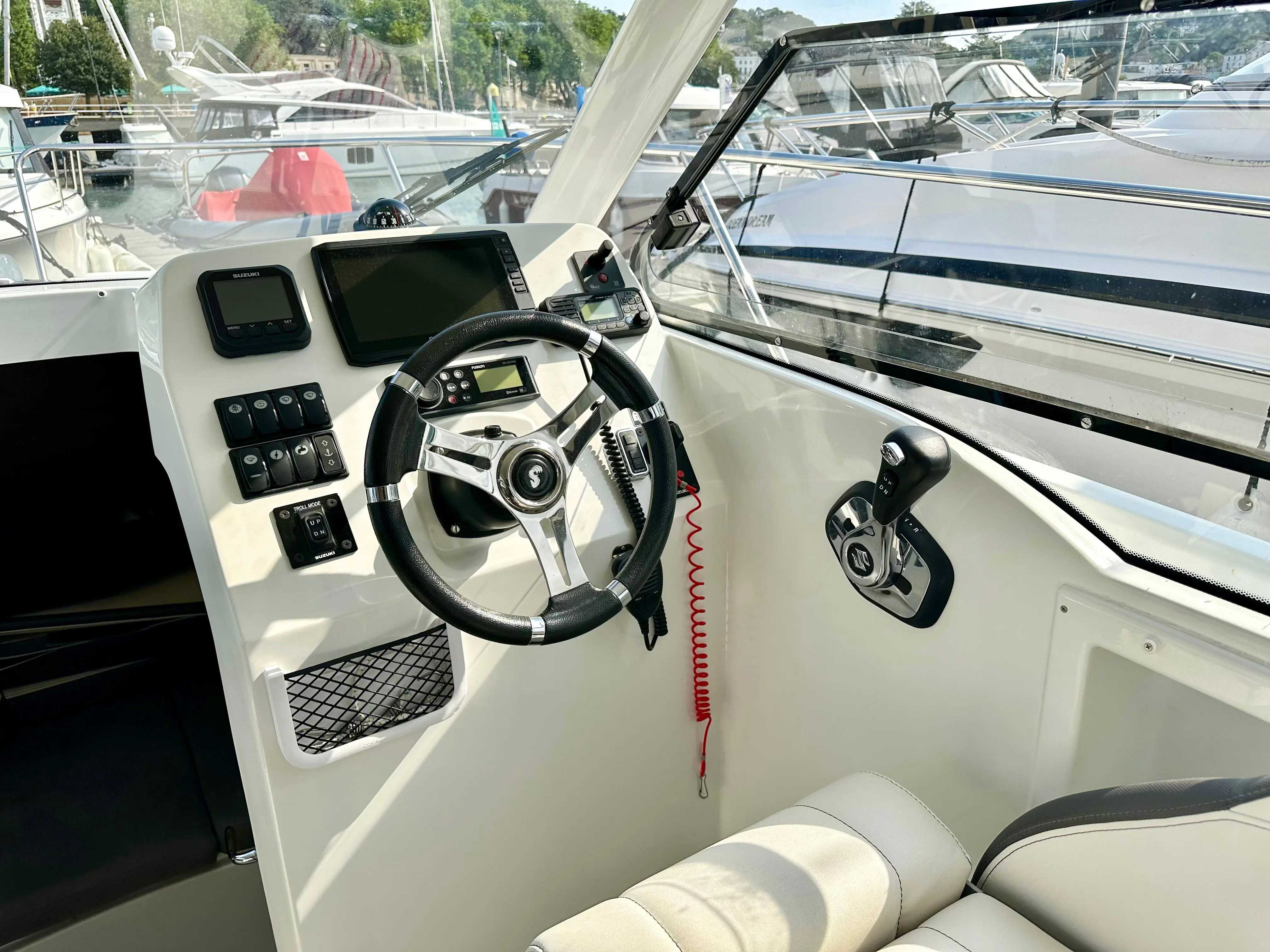 2019 Beneteau antares 8