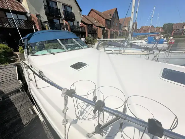 Sea Ray Sundancer 330