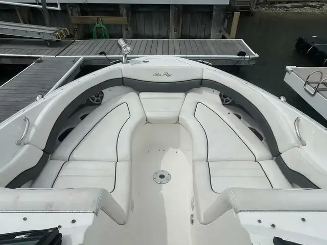 Sea Ray 290 Bowrider