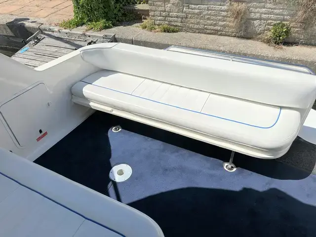 Sea Ray Sundancer 330