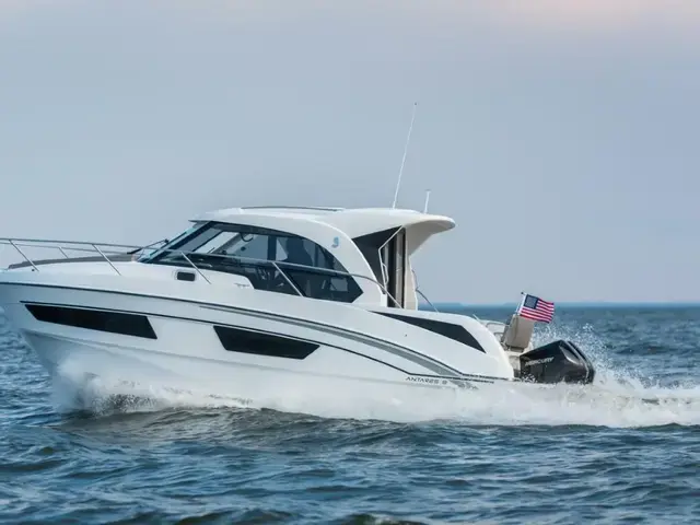 Beneteau Antares 9