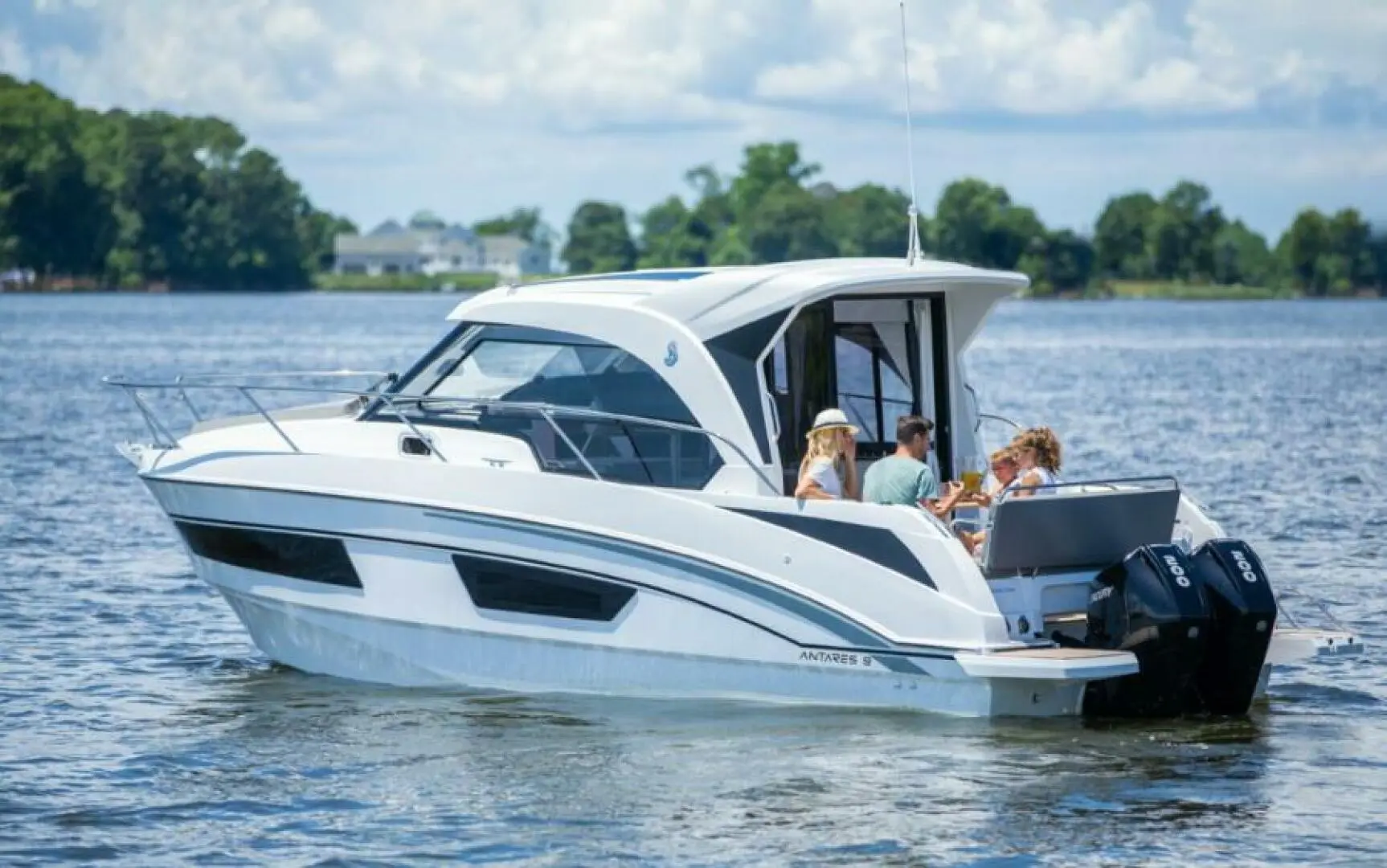 2025 Beneteau antares 9