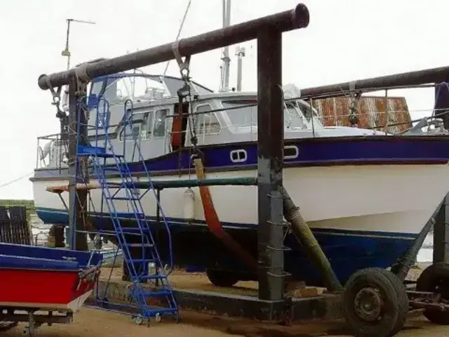 Aquafibre boats Ernest Collins 37