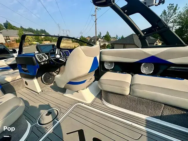 Malibu Wakesetter 23LSV