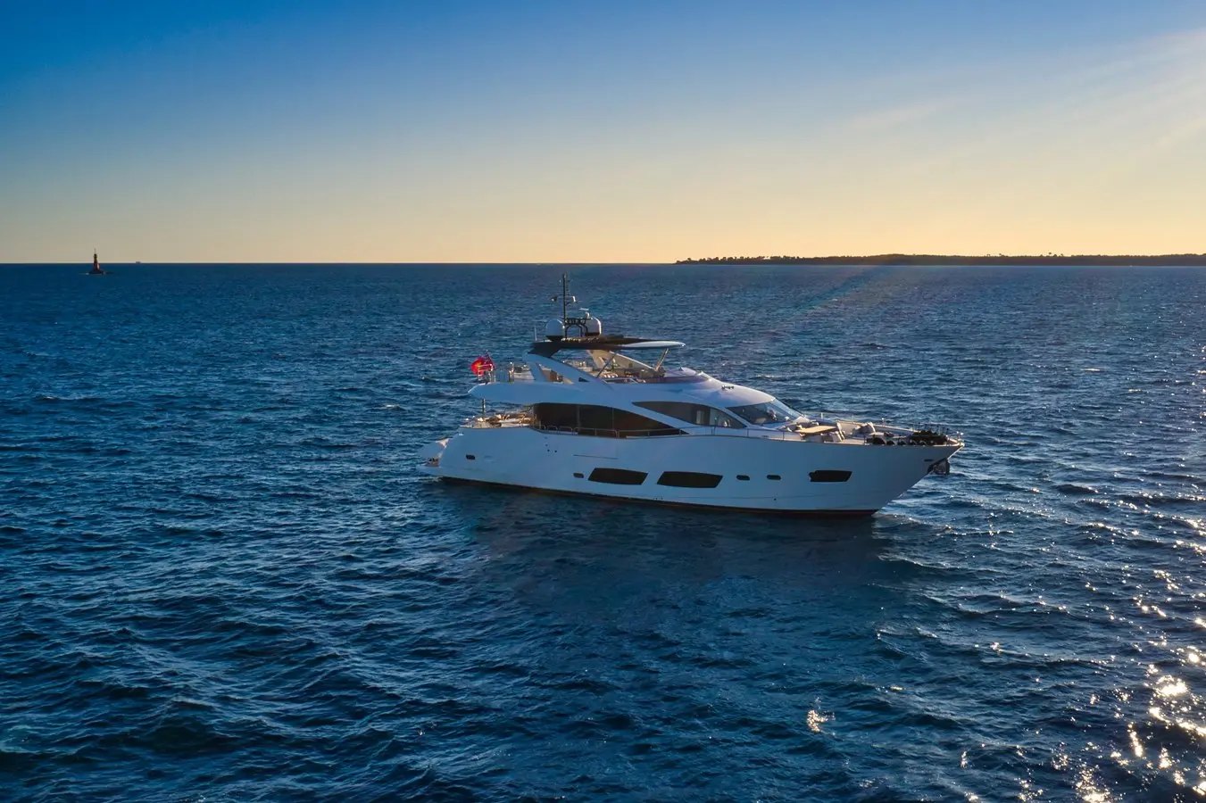 2014 Sunseeker 92