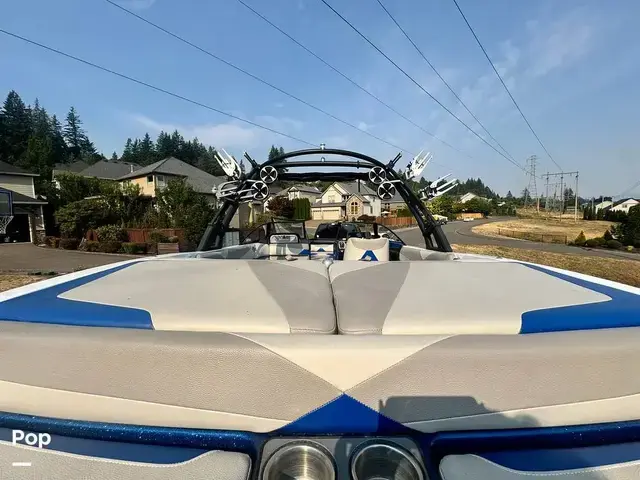 Malibu Wakesetter 23LSV