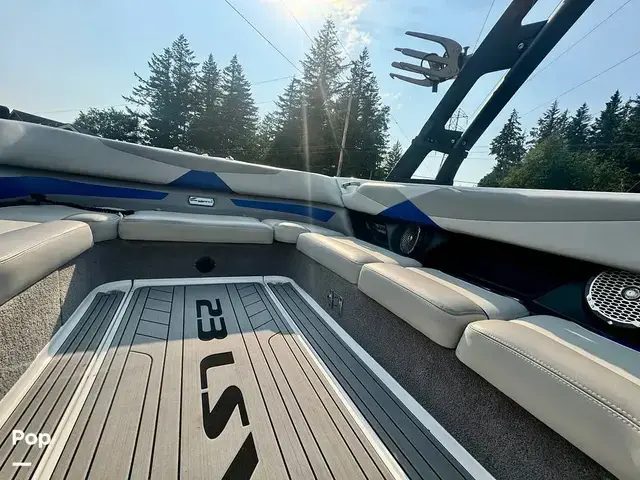 Malibu Wakesetter 23LSV