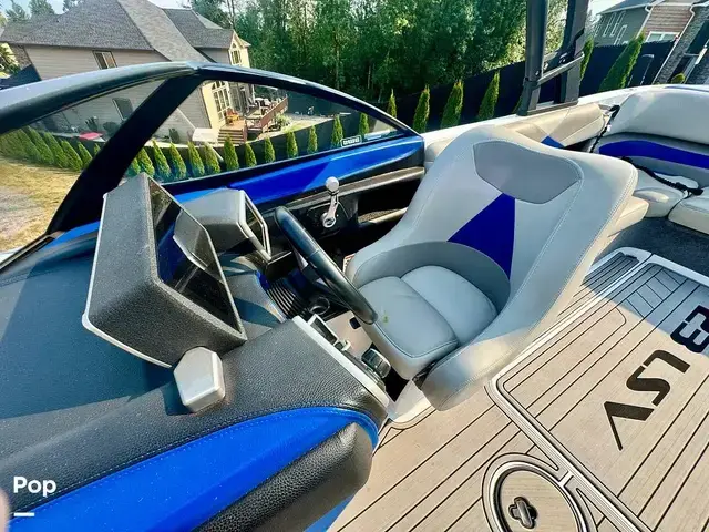 Malibu Wakesetter 23LSV