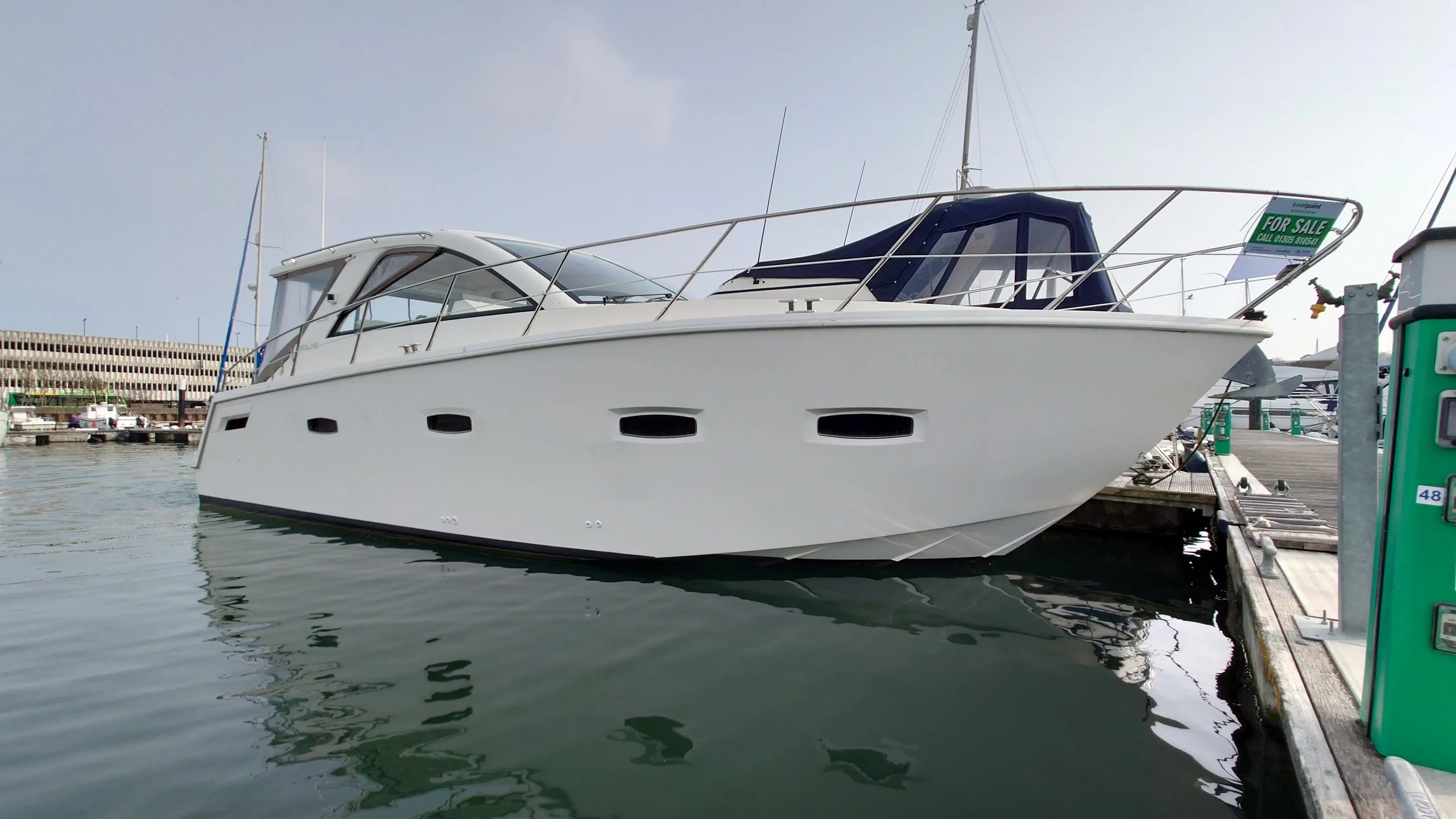 2011 Sealine sc35