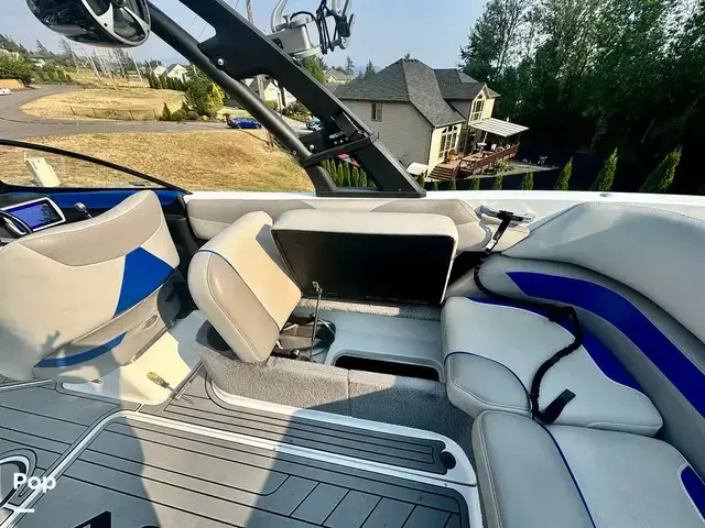 Malibu Wakesetter 23LSV