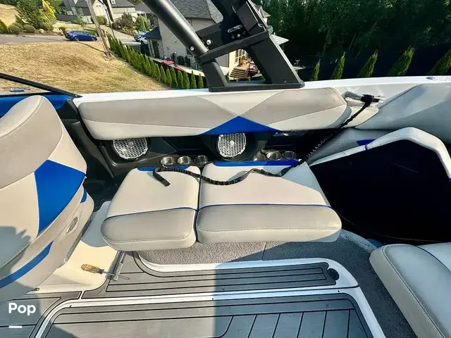 Malibu Wakesetter 23LSV