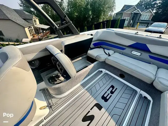 Malibu Wakesetter 23LSV