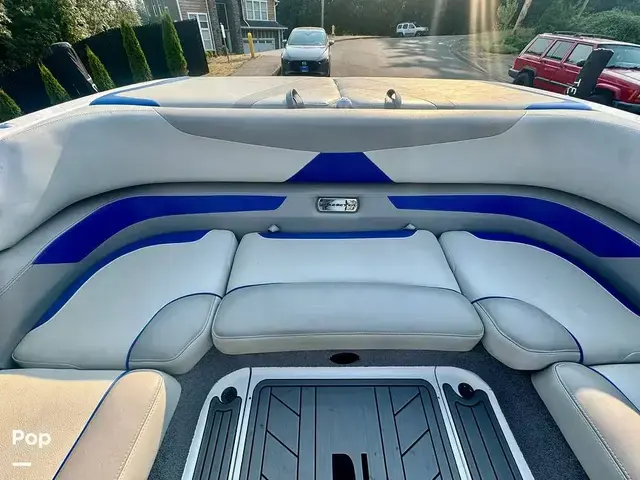 Malibu Wakesetter 23LSV