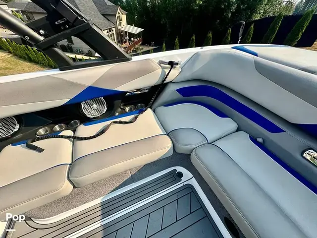 Malibu Wakesetter 23LSV