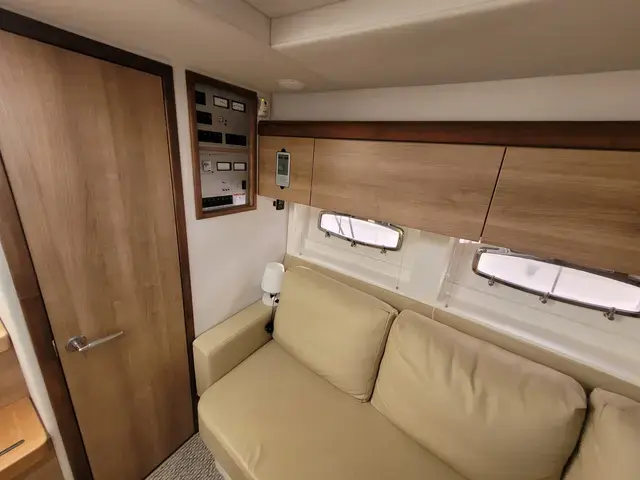 Sealine Sc 35