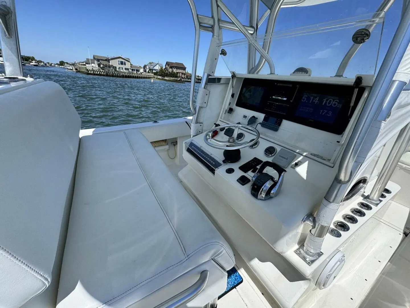 2005 Legacy center console - cuddy