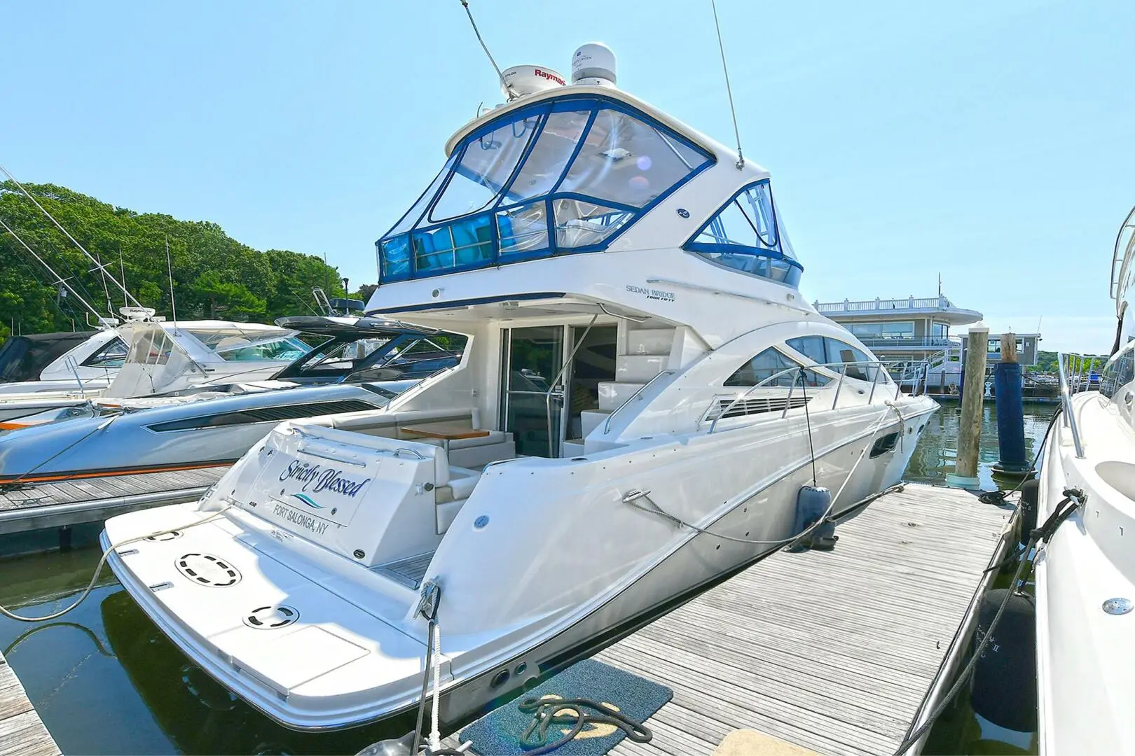 2012 Sea Ray 450 sedan bridge