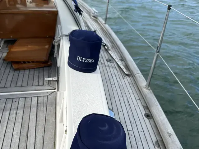 Hallberg-Rassy 352