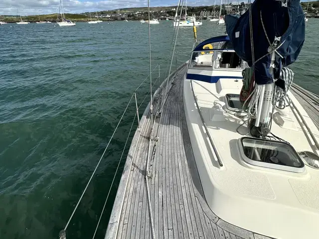 Hallberg-Rassy 352