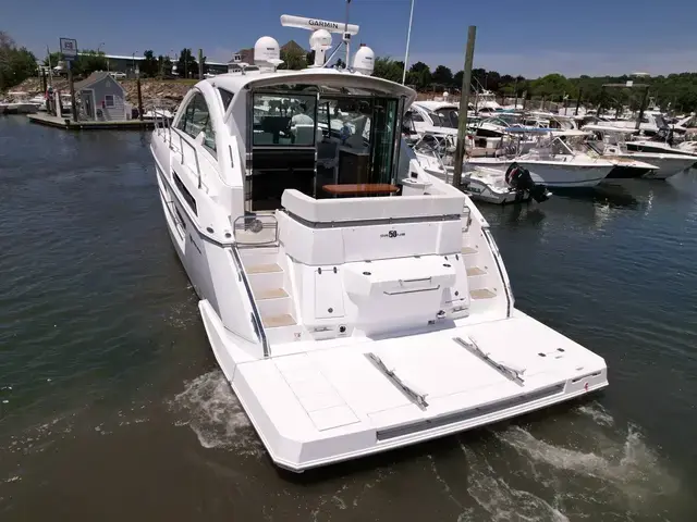 Cruisers Yachts 50 Cantius