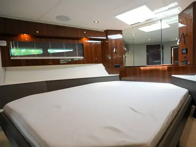 Cruisers Yachts 50 Cantius