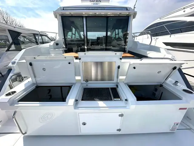 Cruisers Yachts 42 Cantius