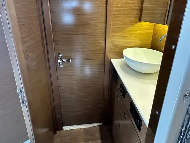 Cruisers Yachts 42 Cantius