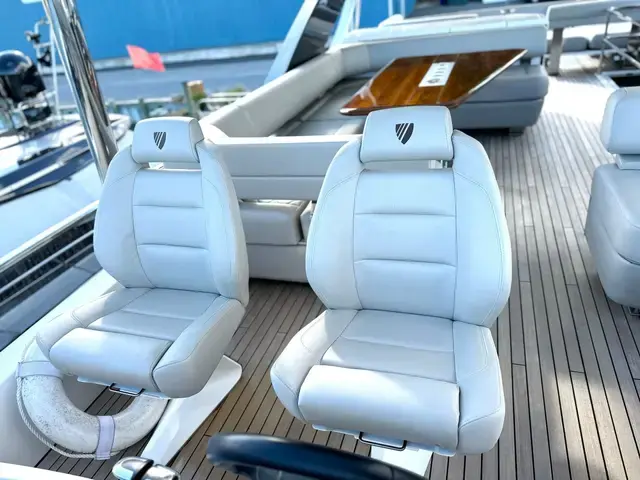 Fairline Squadron 68