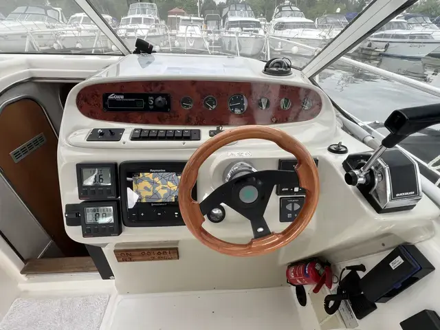 Sealine S 28