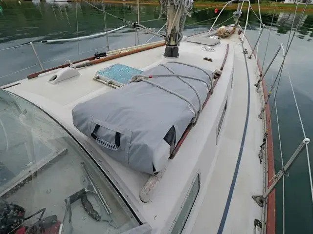 Camper & Nicholson 38 Ketch