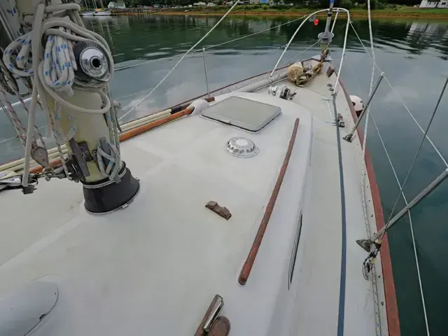 Camper & Nicholson 38 Ketch