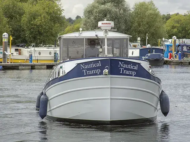 Luxe Motor Dutch Barge