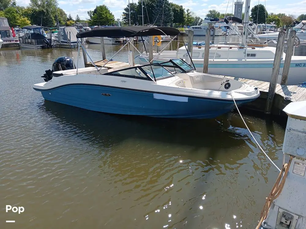 2023 Sea Ray spx 210 o-b