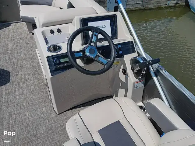 Harris Boats HCX21 Cruiser 210