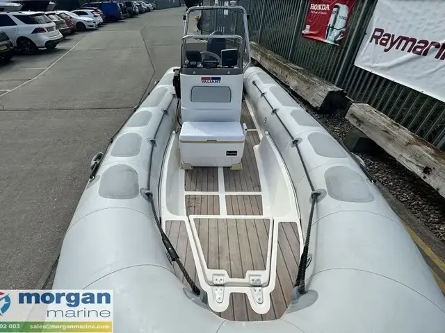 Valiant Boats V-520 RIB