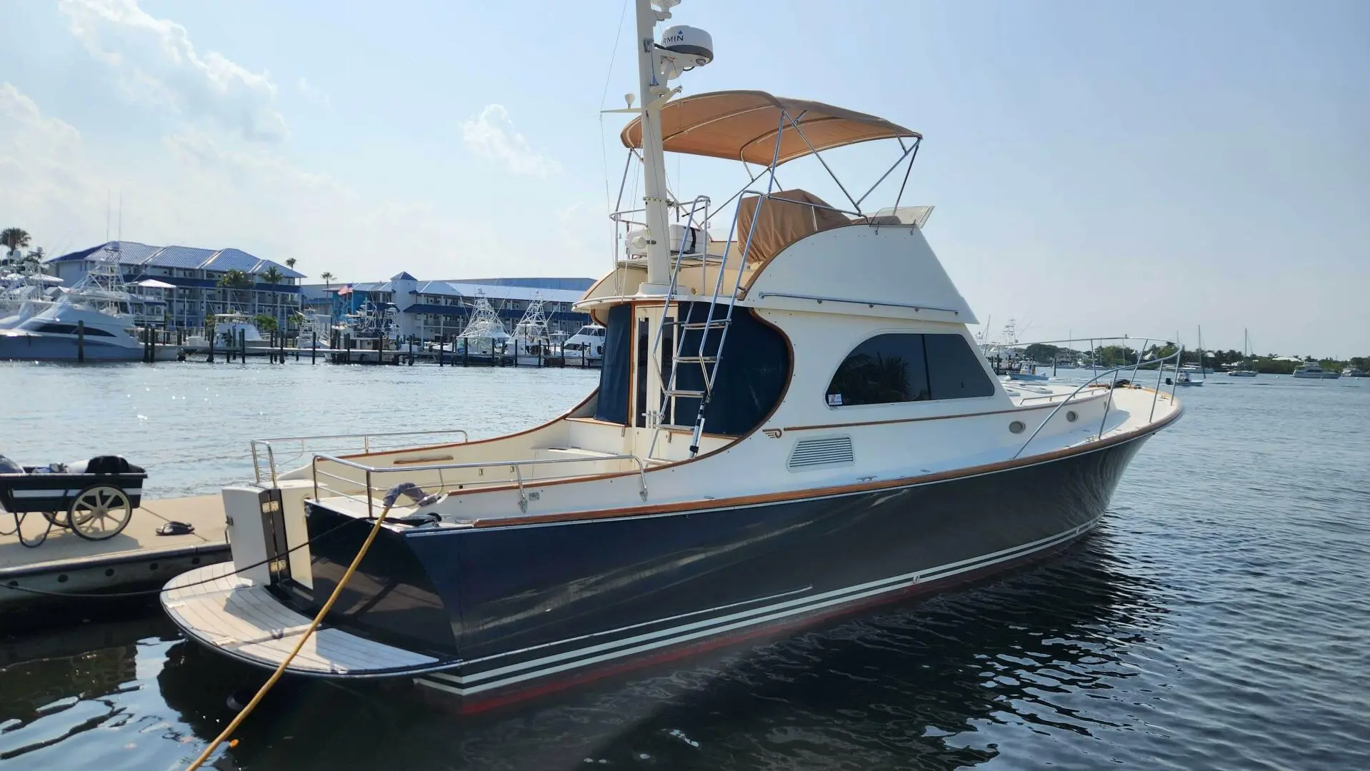 2002 Hinckley talaria 44 flybridge