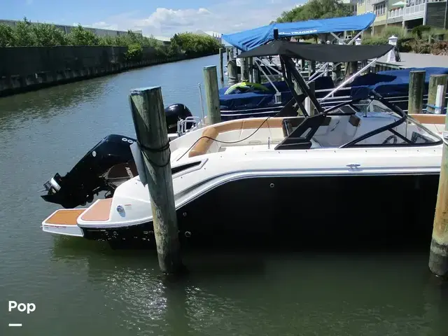 Bayliner DX2200