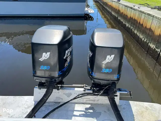 Jupiter Boats 31 CC