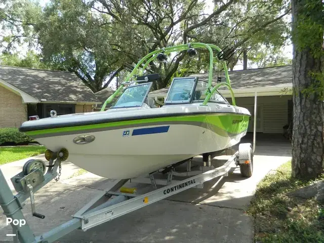 Nautique Boats Super Air 210TE