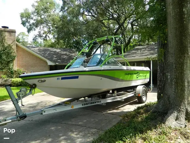 Nautique Boats Super Air 210TE