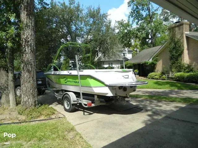 Nautique Boats Super Air 210TE