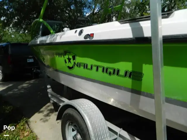 Nautique Boats Super Air 210TE