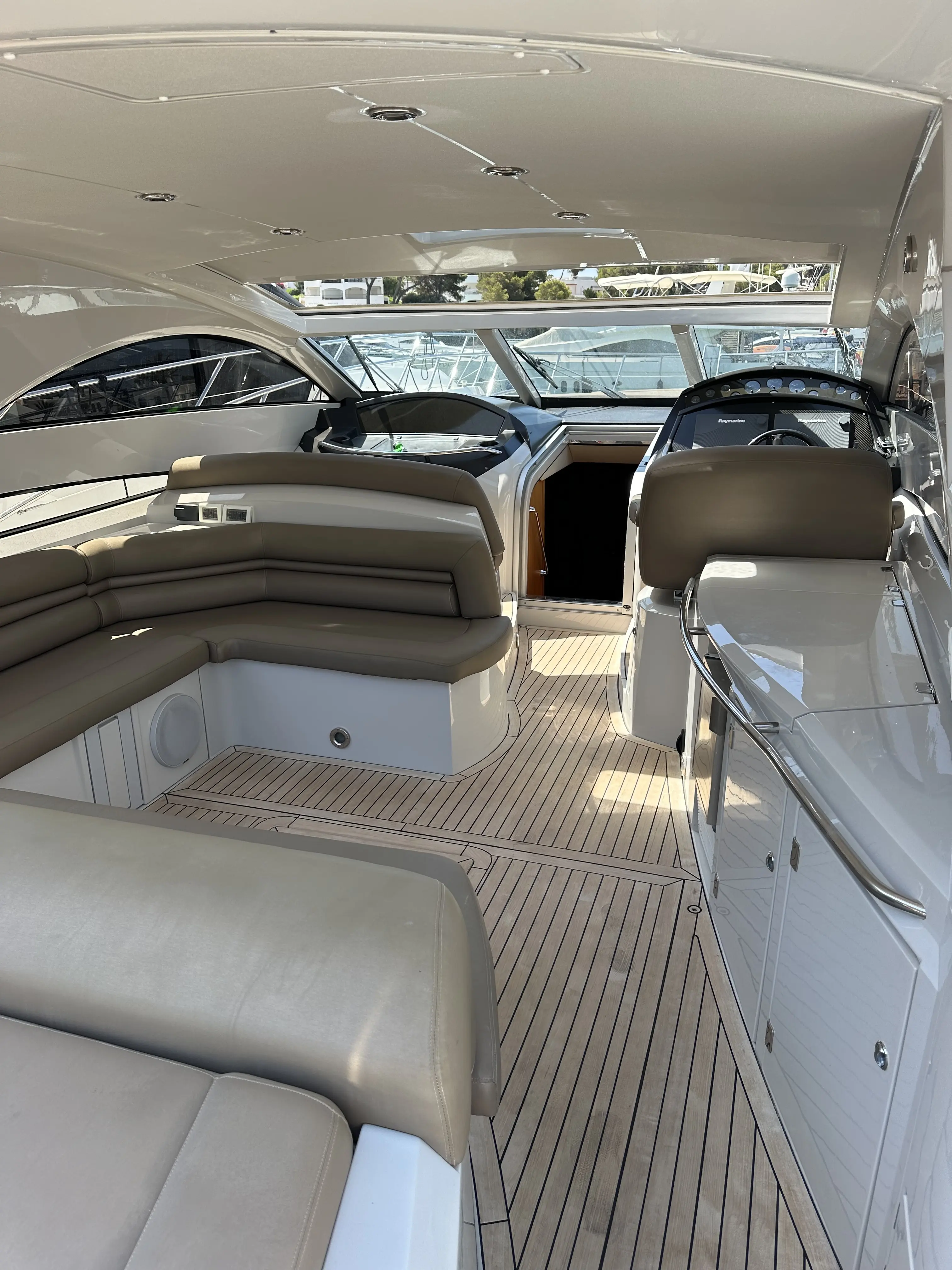 2007 Sunseeker portofino 53