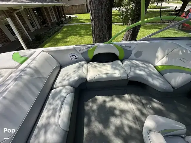 Nautique Boats Super Air 210TE