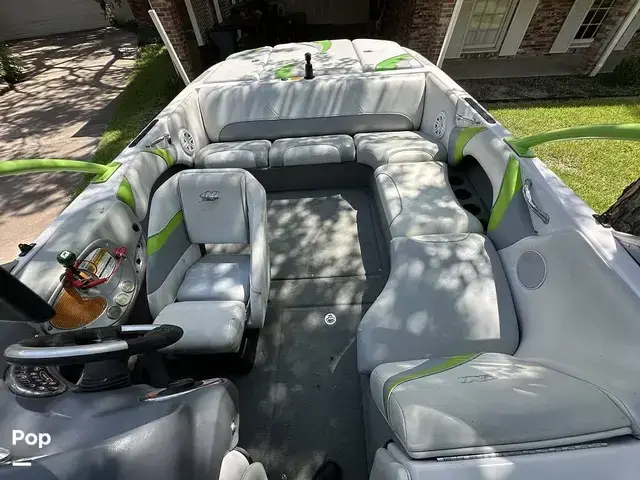 Nautique Boats Super Air 210TE