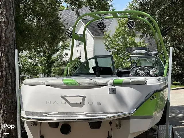 Nautique Boats Super Air 210TE