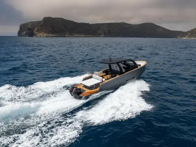 Maxim NEO 43 Race